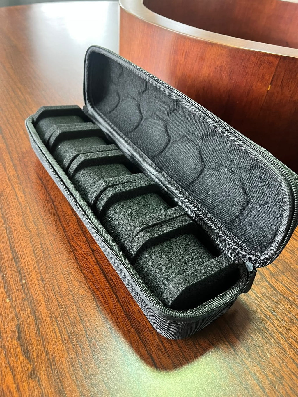 Estuche Chronos abierto