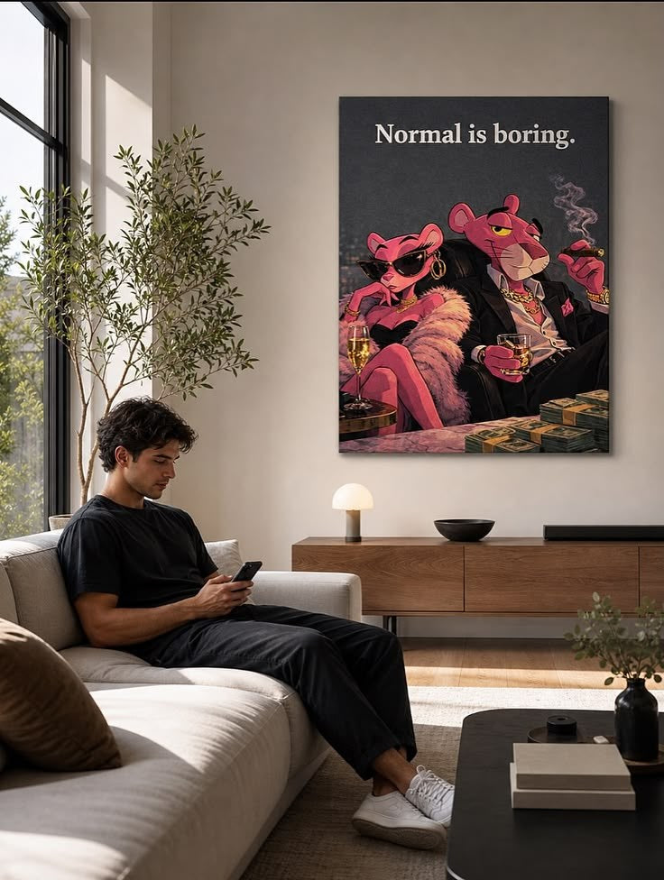 Normal is Boring en ambiente